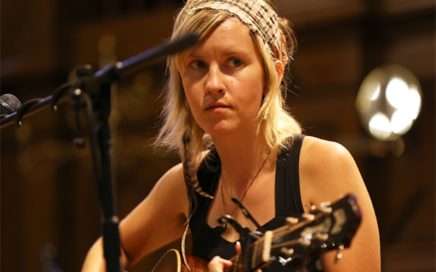 Johanna Warren - Singer-Songwriter