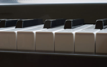 piano keyboard