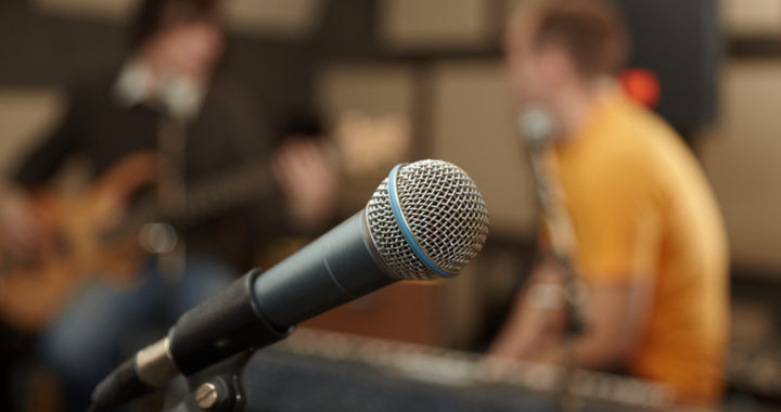 Microphone