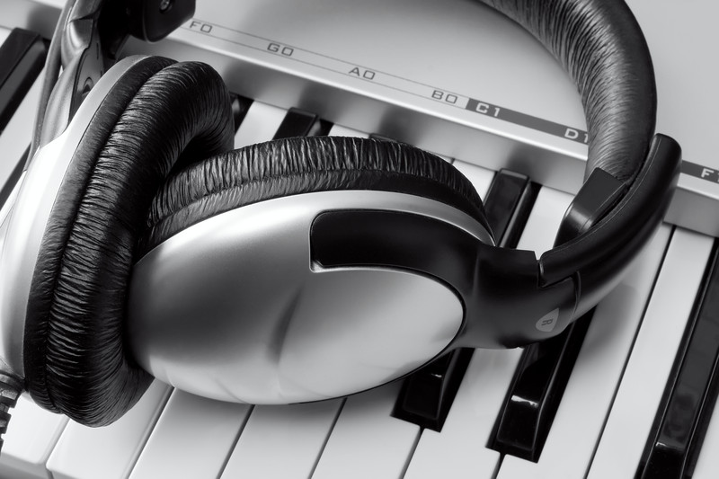 How Objective Listening Improves Your Songwriting The Essential 